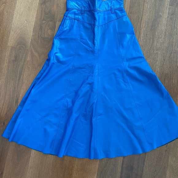 Real Leather royal blue lined skirt size medium - Picture 4 of 5
